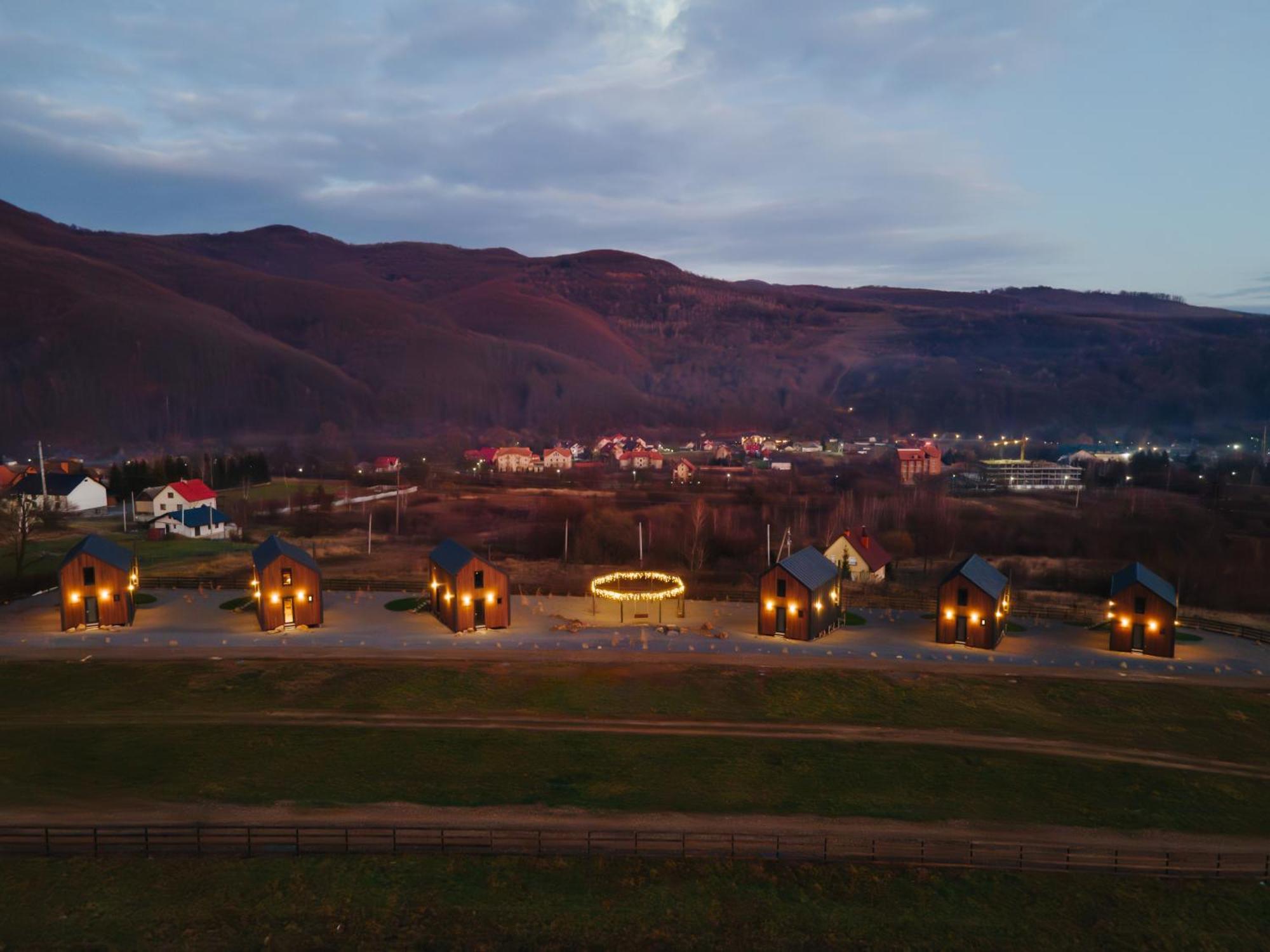 Villa Комплекс Відпочинку Крихая à Solochyn Extérieur photo
